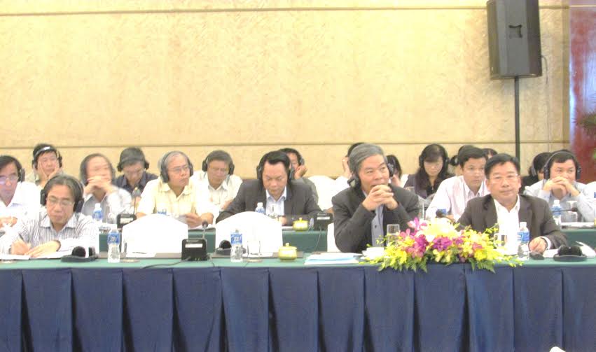 Nghiên[-]cứu[-]tác[-]động[-]của[-]các[-]công[-]trình[-]thủy[-]điện[-]trên[-]dòng[-]chính[-]sông[-]Mê[-]Công